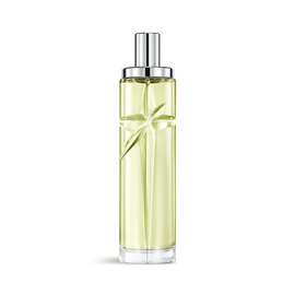 New Starlicious Pistachio Praline packshot, a crystal-clear bottle filled with pale green juice which captures the summer light in a carved shooting star, its facets shining bright beneath a sleek silver cap.