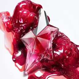 angel nova ingredient image with raspberry, damascena rose, akigalawood