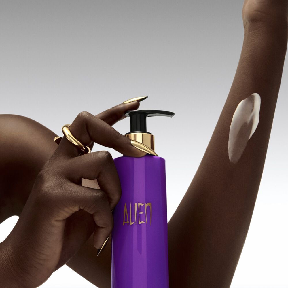 ALIEN BEAUTIFYING BODY LOTION